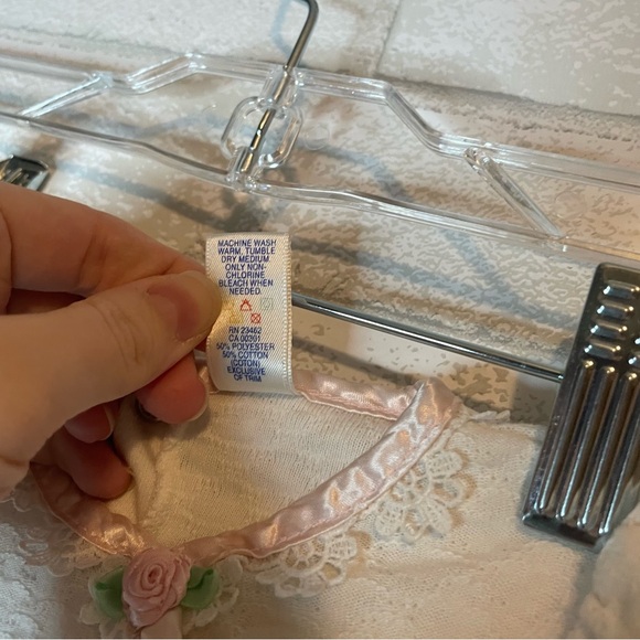 VINTAGE Baby Girls Buster Brown Playwear button up rose pink trim romper 3-6mo - Picture 7 of 8